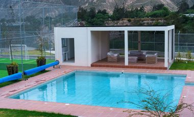 Casa de Venta en Porton de Malaga 2 · Av. Manuel Cordova Galarza, se encuntra a 500m de CEMEXPO