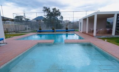 Casa de Venta en Porton de Malaga 2 · Av. Manuel Cordova Galarza, se encuntra a 500m de CEMEXPO