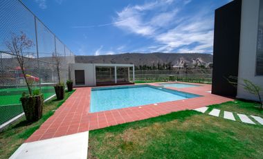 Casa de Venta en Porton de Malaga 2 · Av. Manuel Cordova Galarza, se encuntra a 500m de CEMEXPO