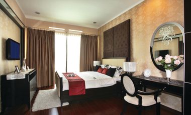 Tarubhawana istimewa tidak nempel depan taman