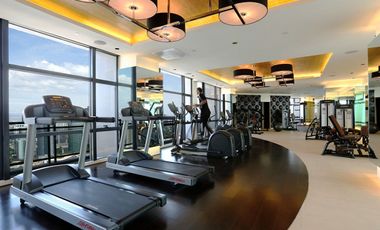 FOR RENT/SALE: 1BR PENTHOUSE STYLE IN MAKATI NEAR BGC,ORTIGAS,MANDALUYONG AND MANILA