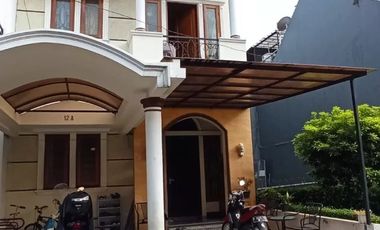 Rumah Baru Demi Furnished jatinegara Baru Brand New  Luas 2 Lantai