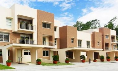 FS: 3BR Townhouse at Ametta Place, Pasig City.