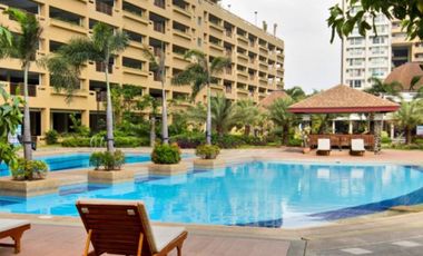 3BR, 2T&B Fully furnish, interior designed, corner unit