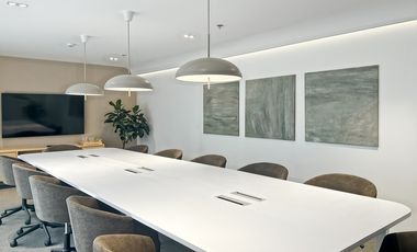 All-inclusive access to coworking space in Regus AMA Tower