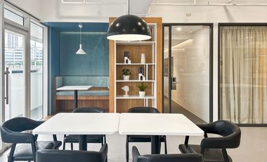 All-inclusive access to coworking space in Regus AMA Tower