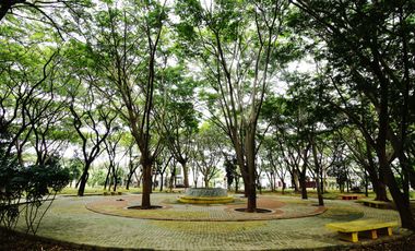 Rumah 2 lantai siap huni sudah renovasi dekat akses Tol dan MRT di Metland Menteng Cakung Jakarta Timur