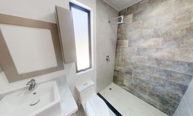 úlitma Casa de Venta esquinera en el Valle de los Chillos - Sector La Moya