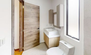 úlitma Casa de Venta esquinera en el Valle de los Chillos - Sector La Moya