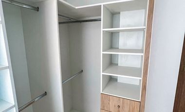 úlitma Casa de Venta esquinera en el Valle de los Chillos - Sector La Moya