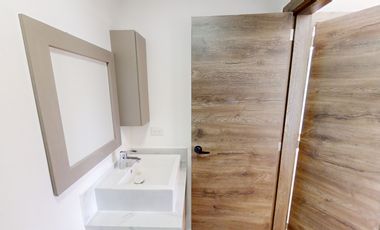 úlitma Casa de Venta esquinera en el Valle de los Chillos - Sector La Moya