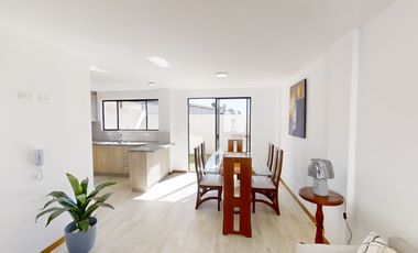 úlitma Casa de Venta esquinera en el Valle de los Chillos - Sector La Moya