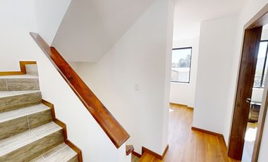 úlitma Casa de Venta esquinera en el Valle de los Chillos - Sector La Moya