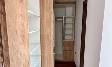 úlitma Casa de Venta esquinera en el Valle de los Chillos - Sector La Moya