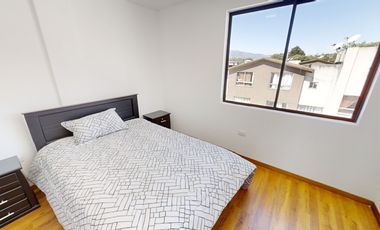 úlitma Casa de Venta esquinera en el Valle de los Chillos - Sector La Moya