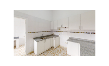 Departamento de venta de 3 habitaciones en el Valle de los Chillos