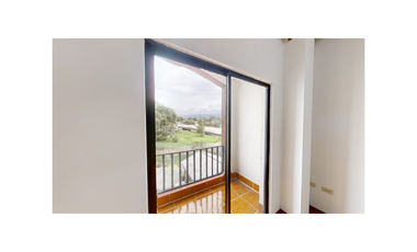 Departamento de venta de 3 habitaciones en el Valle de los Chillos