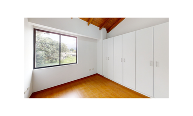 Departamento de venta de 3 habitaciones en el Valle de los Chillos