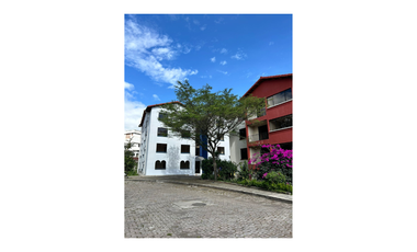 Departamento de venta de 3 habitaciones en el Valle de los Chillos