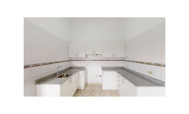 Departamento de venta de 3 habitaciones en el Valle de los Chillos