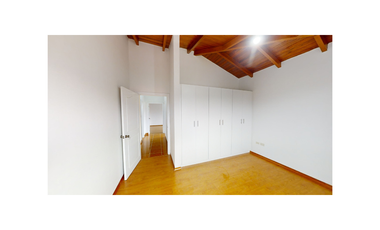 Departamento de venta de 3 habitaciones en el Valle de los Chillos