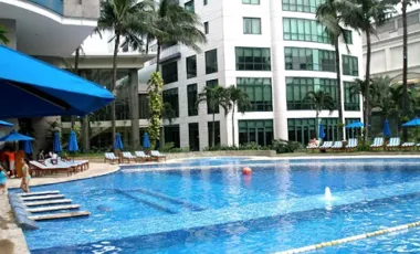 Newly Refurbished Amorsolo (Rockwell) 2BR unit for Lease