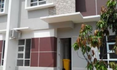Best Deal! Rumah Hook Renovasi Total, Bebas Banjir, Nego Langsung Pemilik