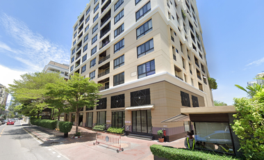 Lower than market price! 2 bedroom and pet friendly condo in Phrompong for sale