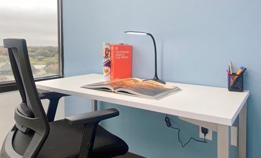 Access professional office space in HQ Laureano di Trevi Tower