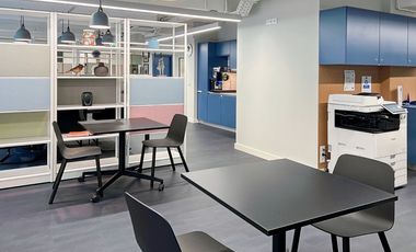 Access professional office space in HQ Laureano di Trevi Tower