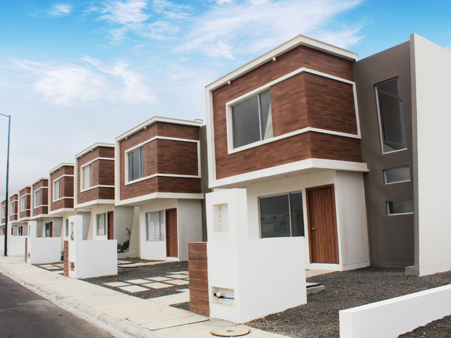 Altos del Pacifico - Casas en Manta aplica Vivienda Premier tasa 2,99%