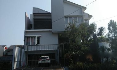 Gudang Nusa indah Lt.400m2 (14x30) duta garden tangerang