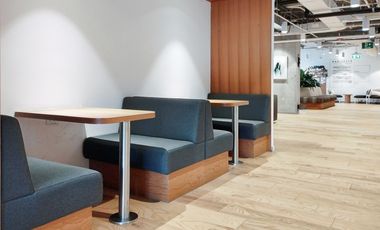 Alquiler de espacio de coworking reservado en Bogota, Spaces Colina Campestre