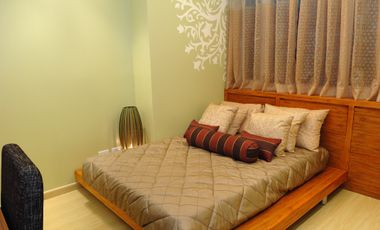 1 bedroom interiored with balcony