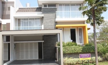 disewakan Ruko 4 Lantai,jalan besar ,sedayu city ,Kelapa Gading