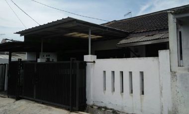 rumah terawat siap huni  di komplek Taman rahayu 2 Margaasih Bandung